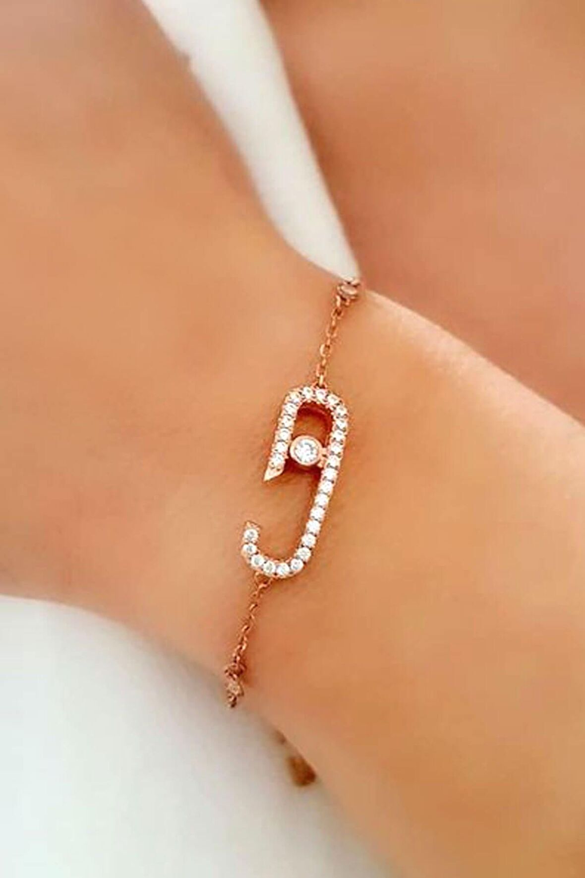 Taşı hareketli italyan tasarımı gümüş rose bileklik