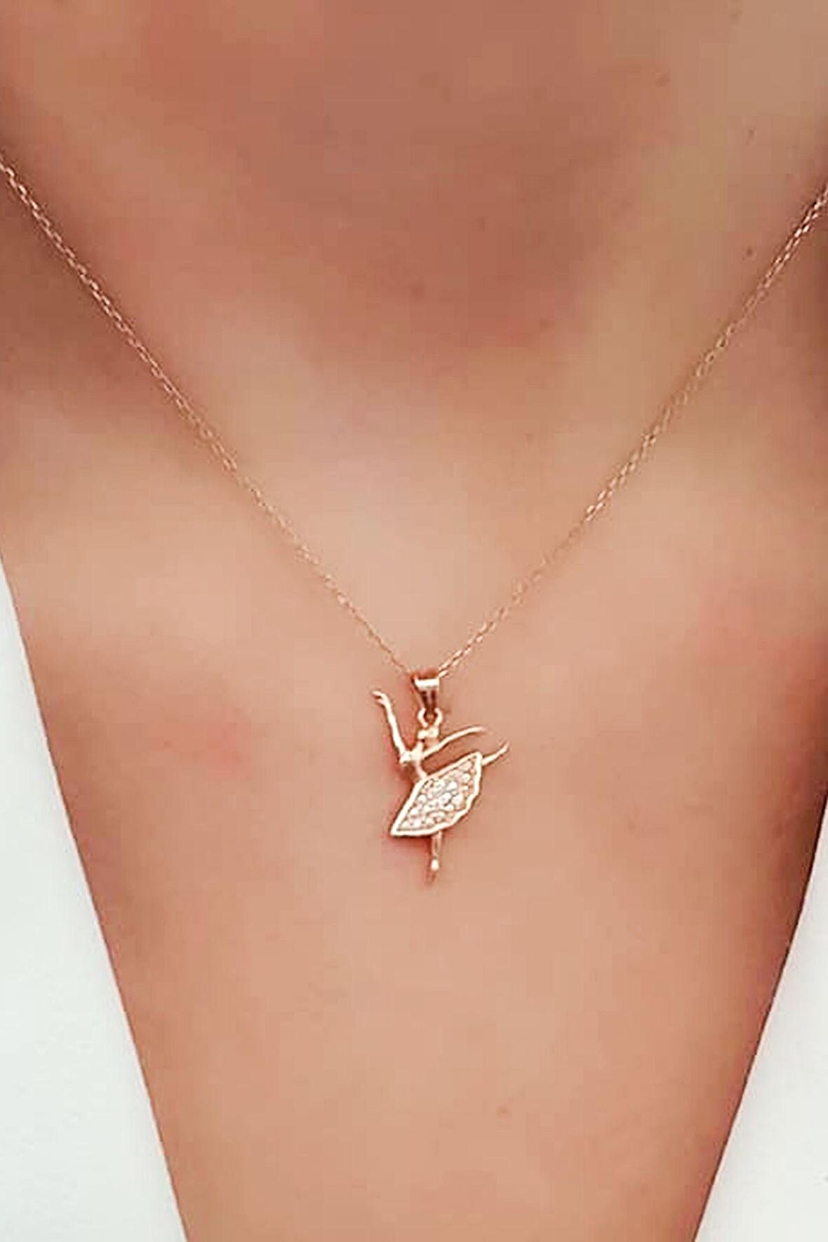 Zirkon taşlı gümüş rose balerin kolye