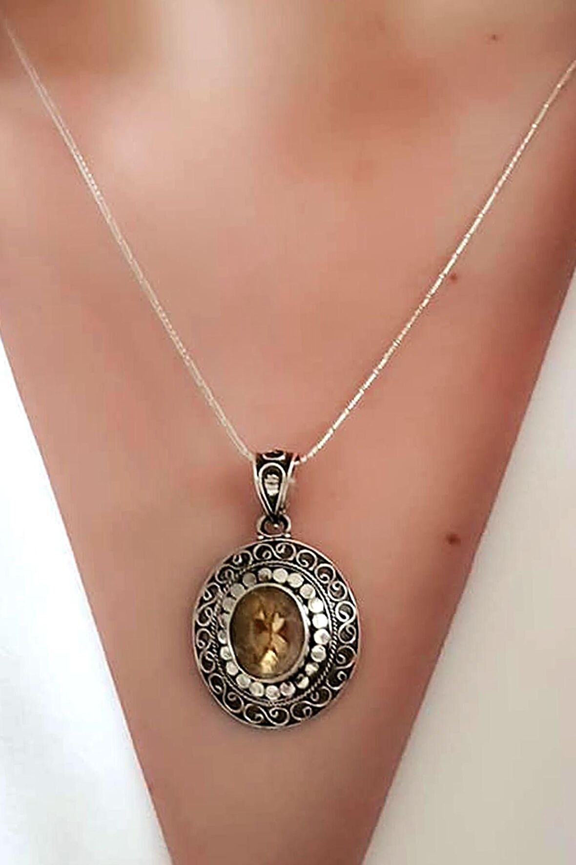 tasarım el işi doğal sitrin taşlı gümüş kolye