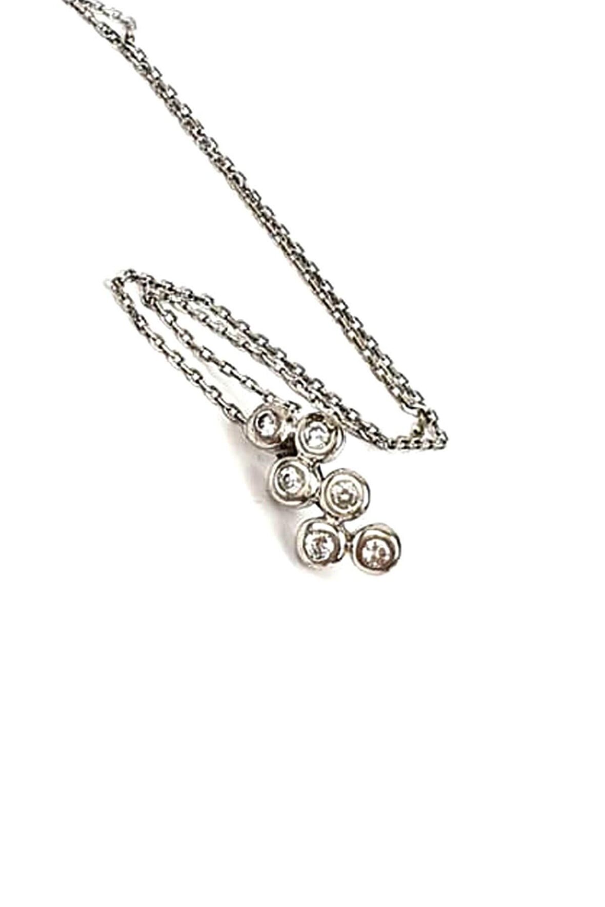 Pırlanta ışıltısında zirkon taşlı gümüş kolye