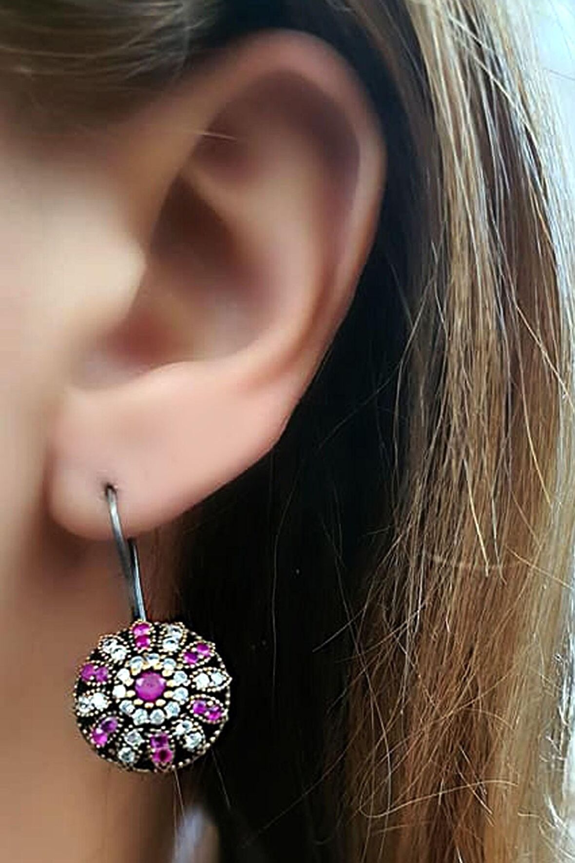 Kök yakut ve zirkon taşlı gümüş otantik küpe 