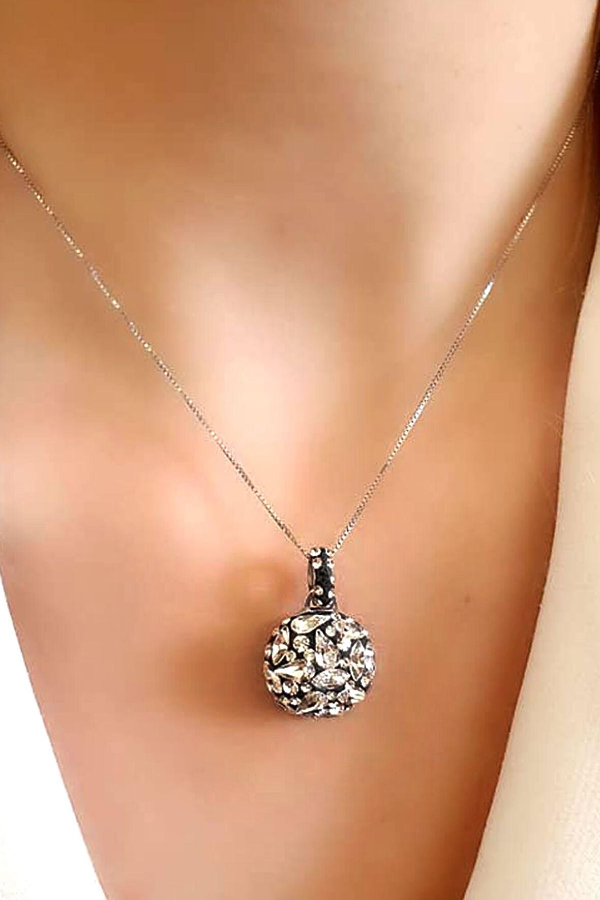 Swarovski taşlı 925 ayar gümüş lüks kolye