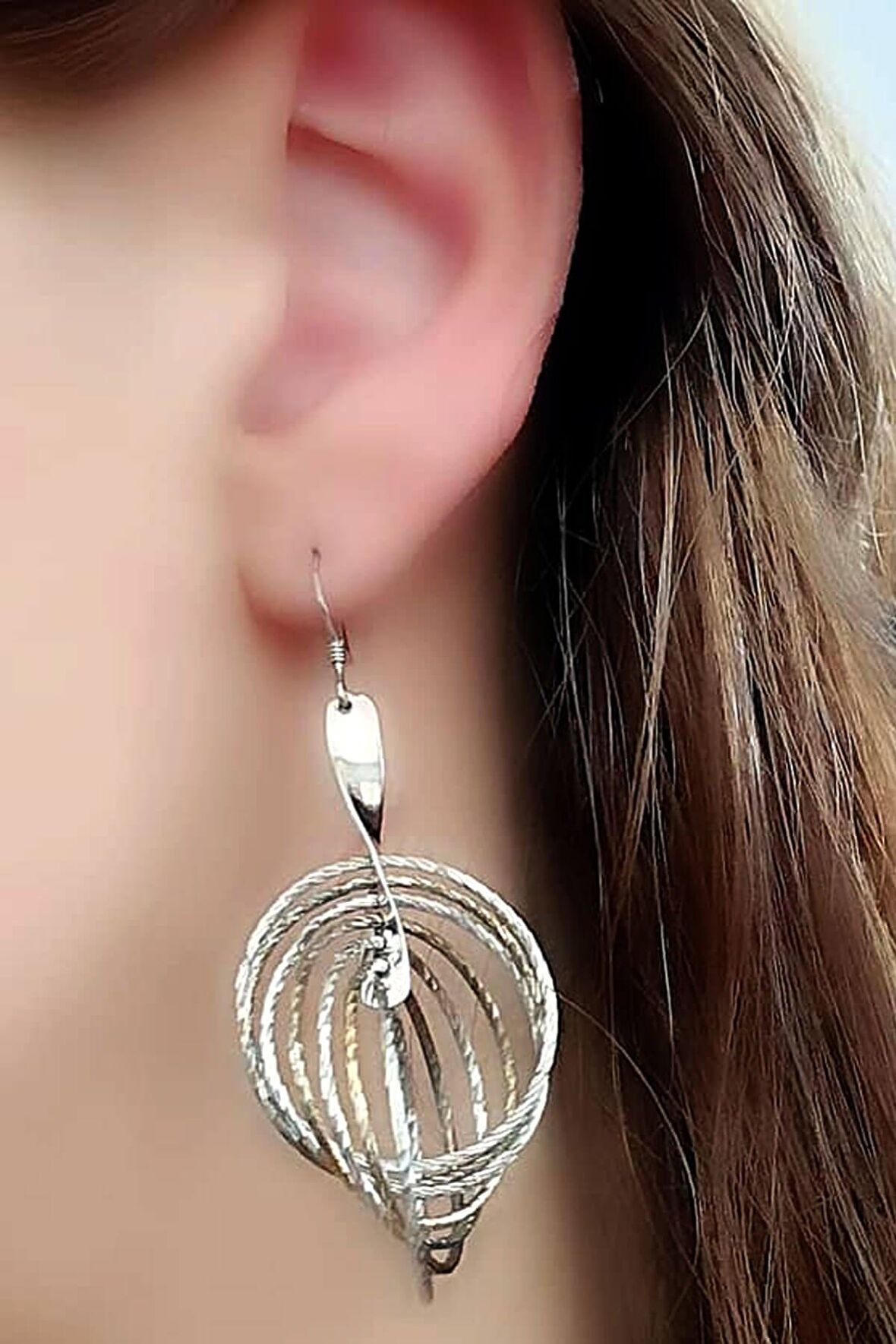 İtalyan tasarımı altın işçiliğinde 925 ayar gümüş küpe 