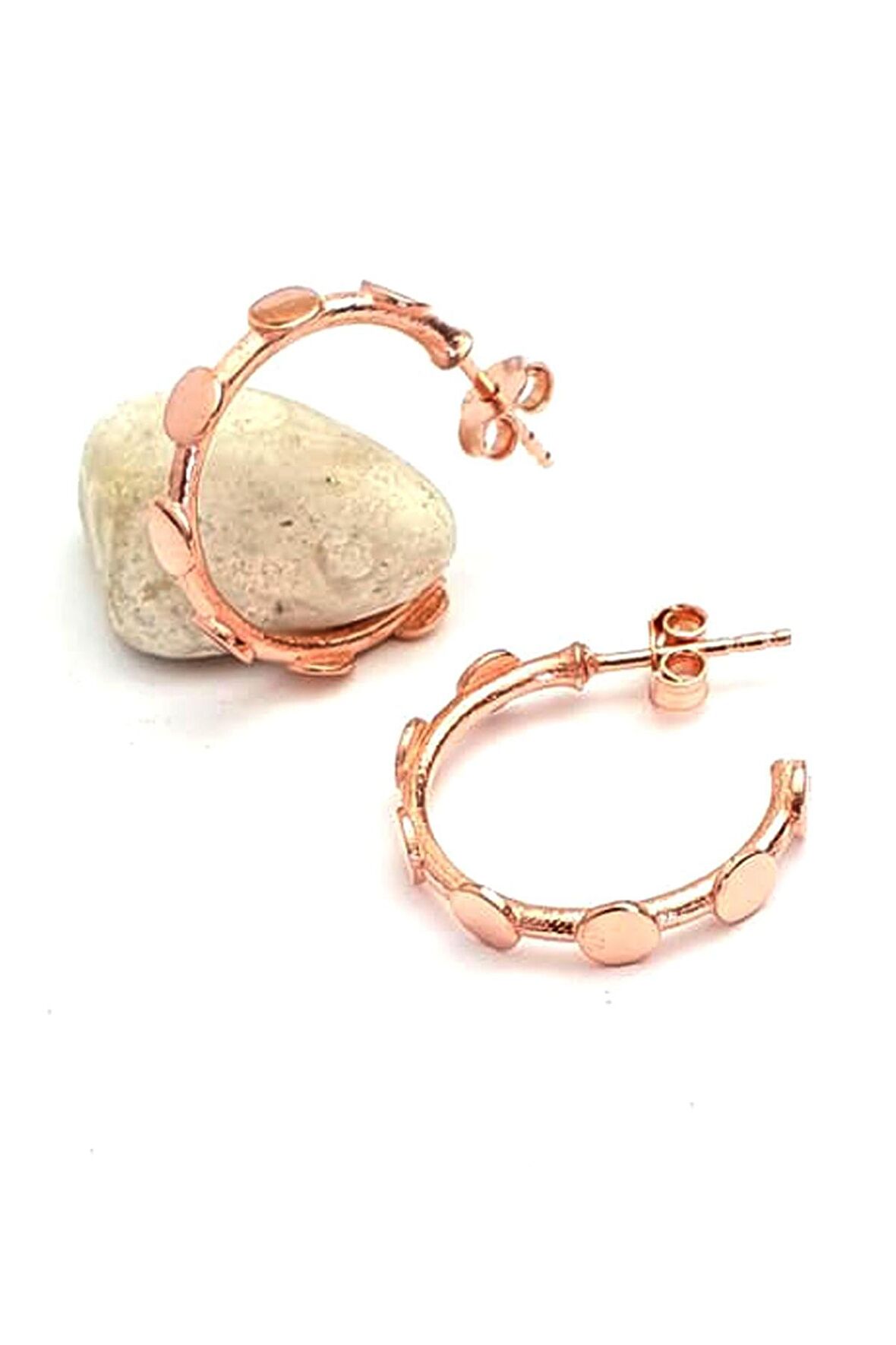 925 ayar gümüş rose pullu yarım halka küpe