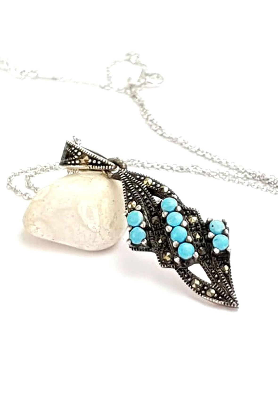 Turkuaz taşlı markazit taş detaylı 925 ayar gümüş kolye