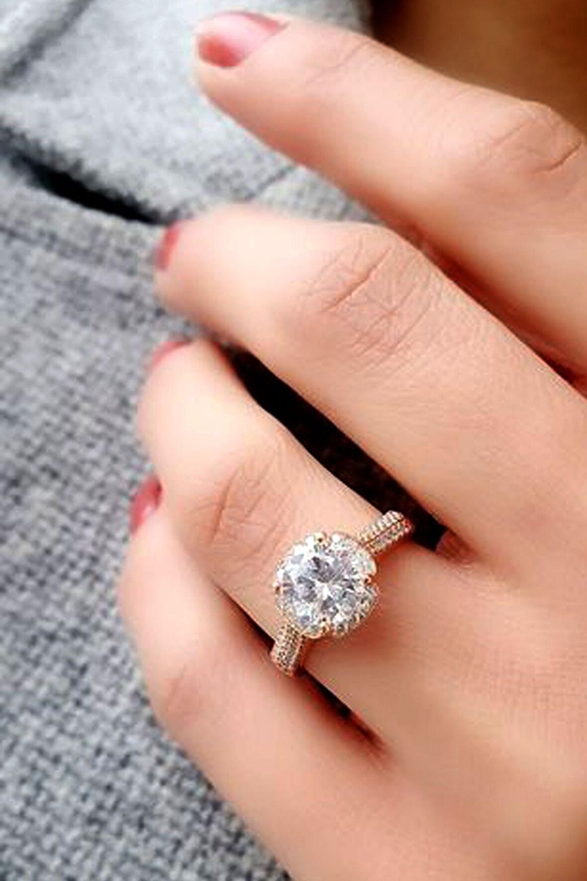 Pırlanta Parlaklığında Zirkon Taşlı 925ayar Gümüş Rose Tek Taş Yüzük 