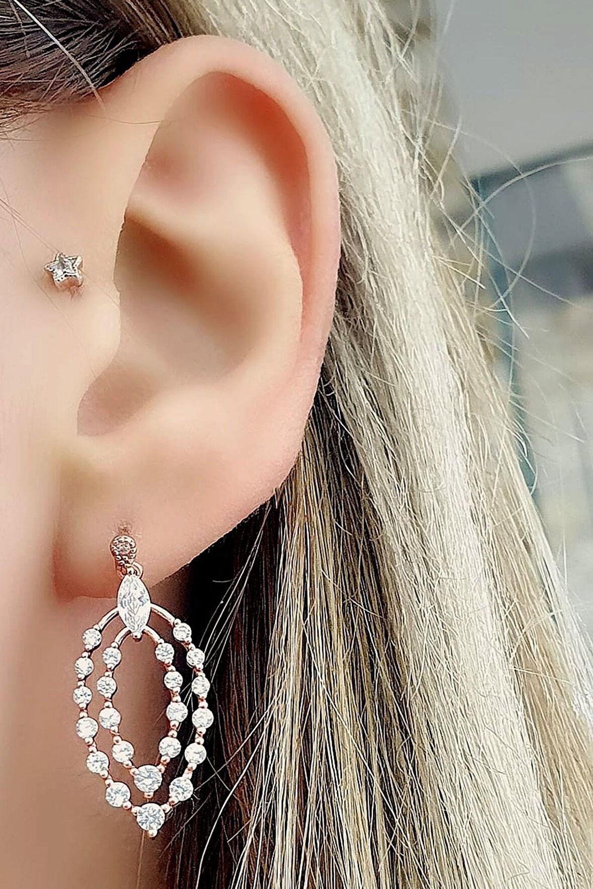 İtalyan Pırlanta Parlaklığında Zirkon Taşlı 925ayar Gümüş Rose Küpe