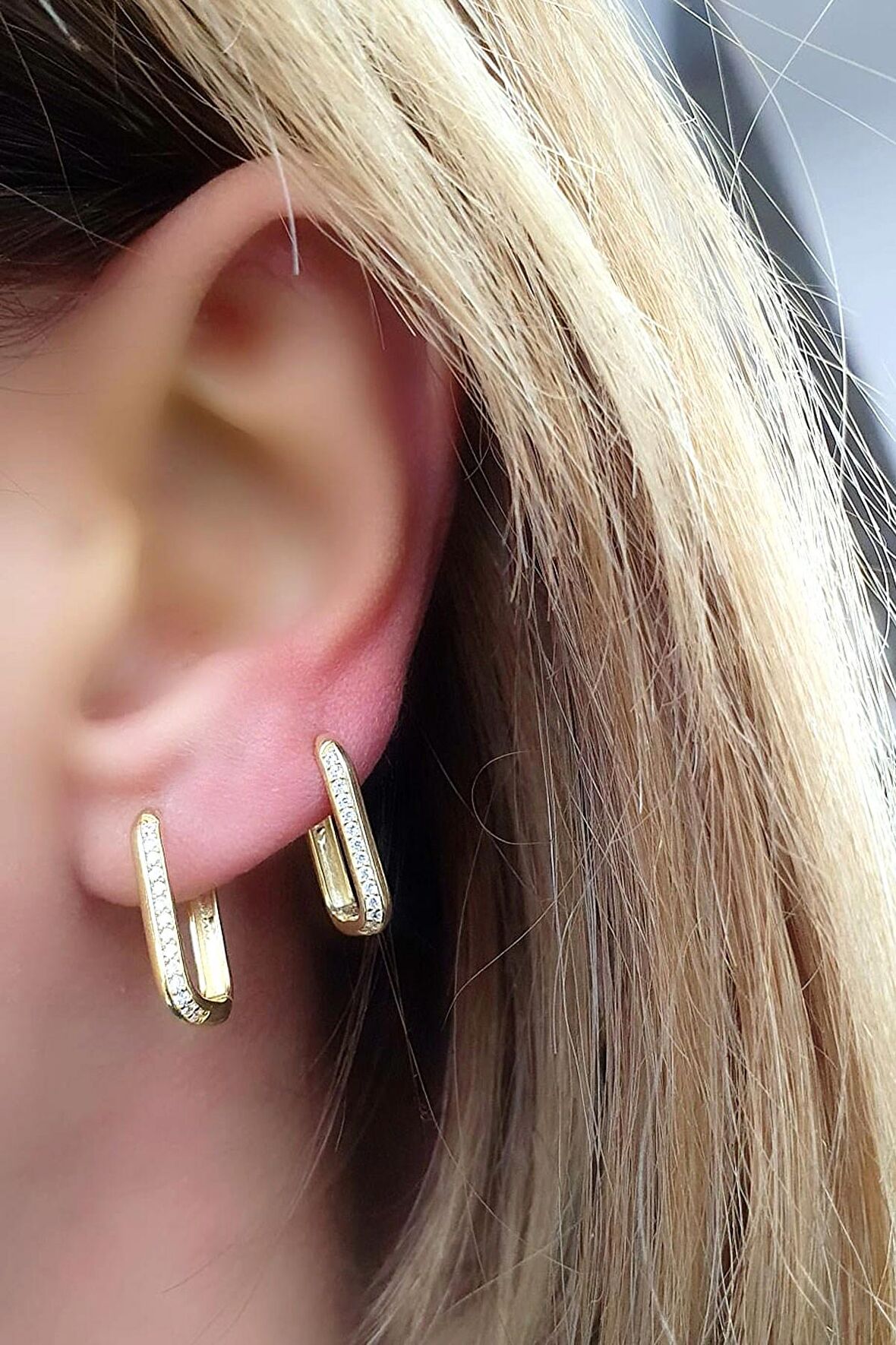 Zirkon Taş Detaylı 925ayar Gümüş Üzerine altın kaplama Dikdörtgen Küpe 