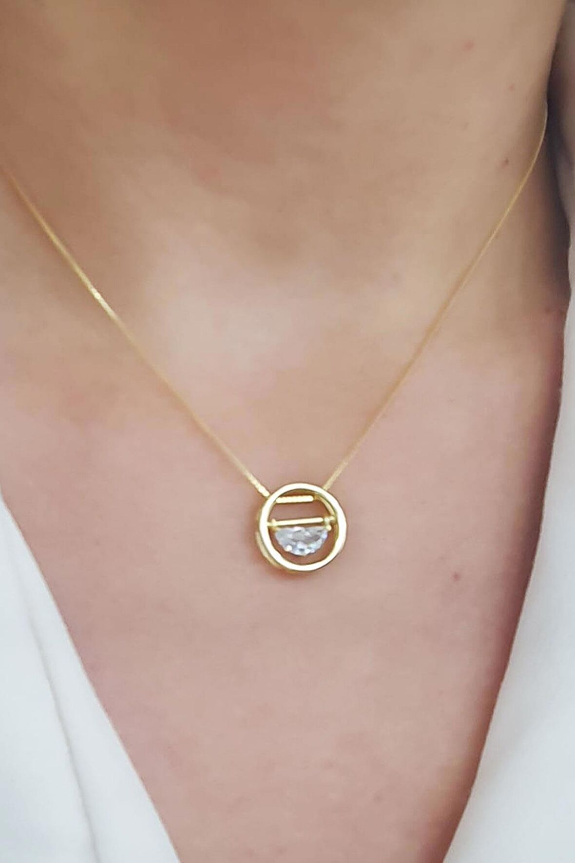 925ayar Gümüş Üzerine Altın Kaplama Zirkon Taş Detaylı Tasarım Kolye