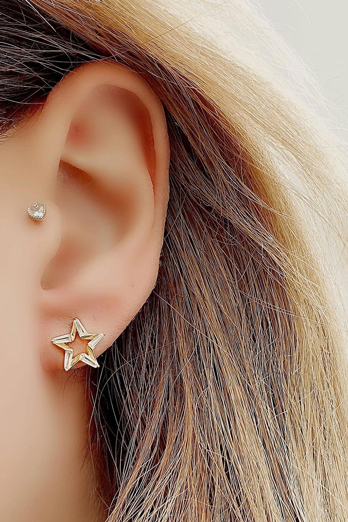 Baget Zirkon Taşlı 925ayar Gümüş Üzerine Altın Kaplama Özel Tasarım Yıldız Küpe