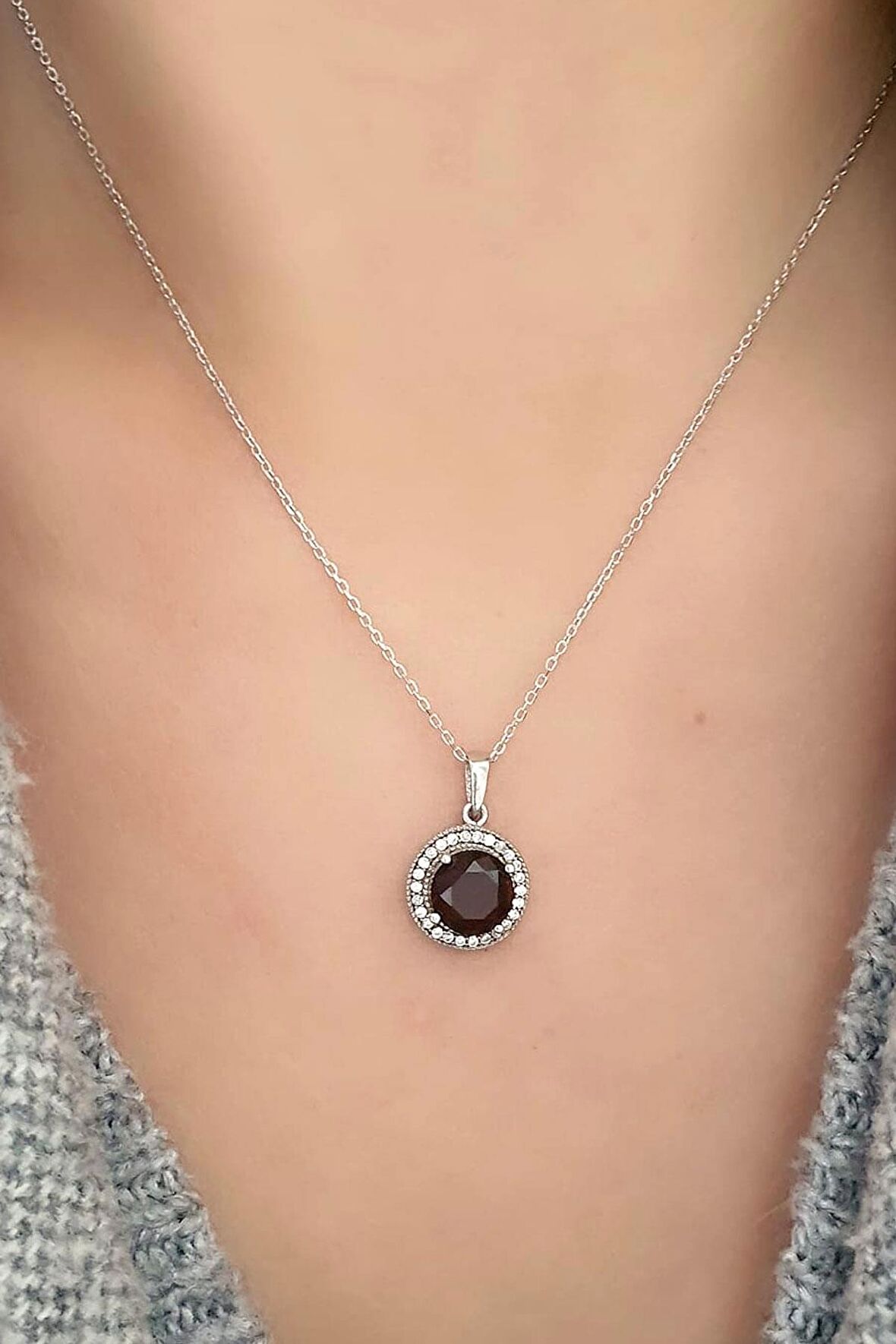 Zirkon Taş Detaylı 925ayar Gümüş Kolye