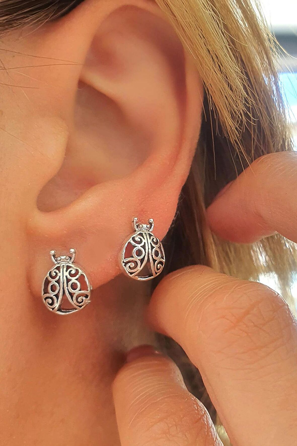 925ayar Gümüş Uğur Böceği Tasarım Küpe 