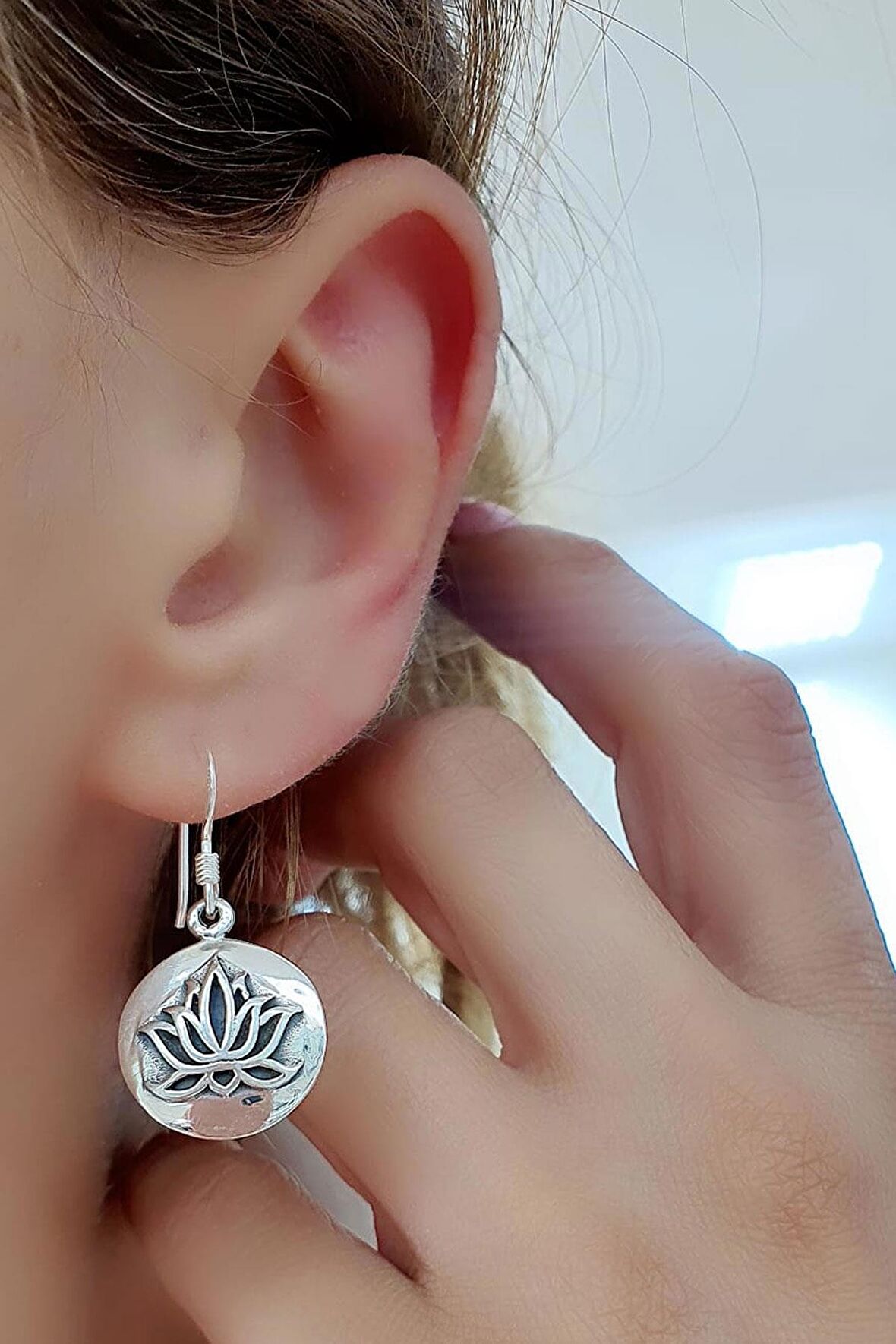 Lotus Çiçeği Figürlü 925ayar Gümüş Tasarım Küpe