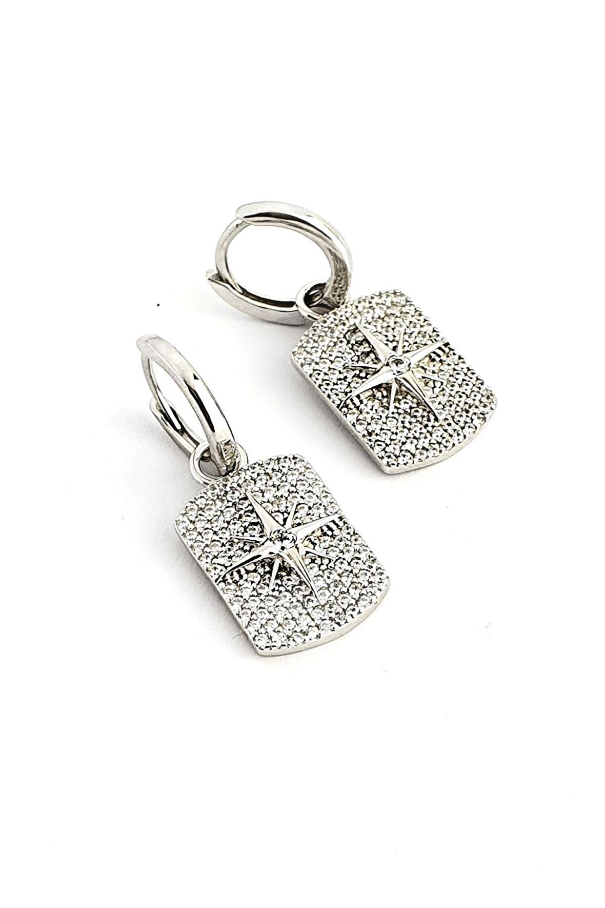 Pırlanta Parlaklığında Zirkon Taşlı 925ayar Gümüş Üzerine Beyaz Altın Kaplama Kutup Yıldızı Detaylı Trend Küpe