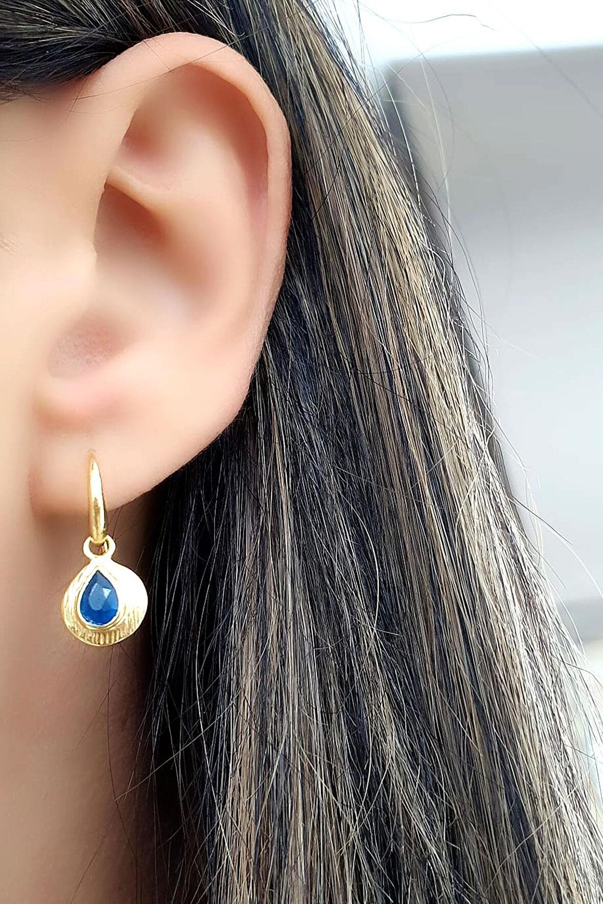 Mavi Kuvars Taşlı 925ayar Gümüş Üzerine Altın Kaplama Tasarım Doğal Taş Küpe