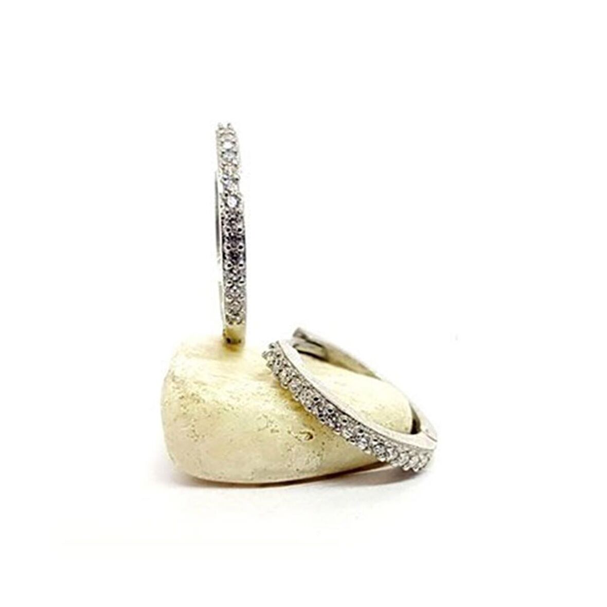 zirkon taşlı gümüş halka küpe