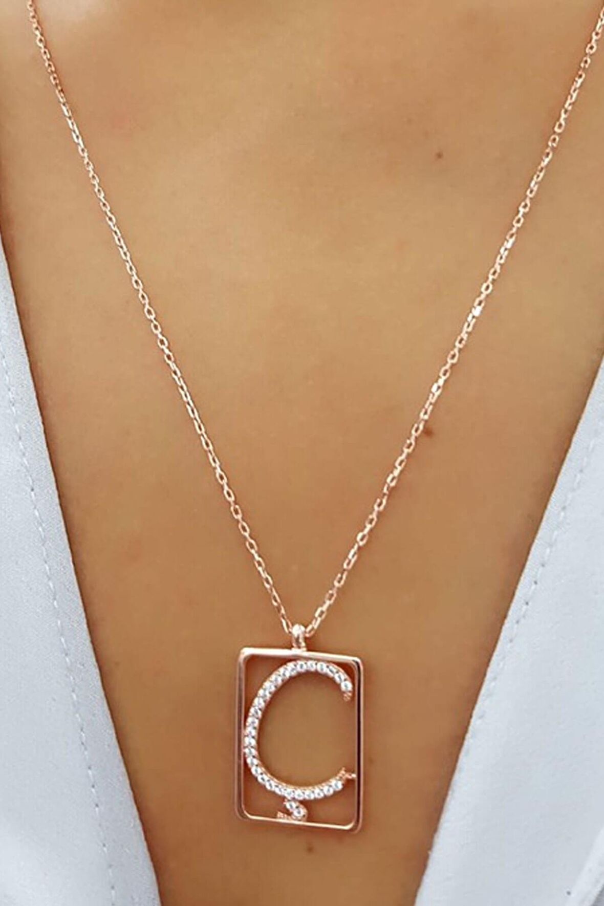 Ç Harfi Zirkon Taşlı Gümüş Rose Kolye