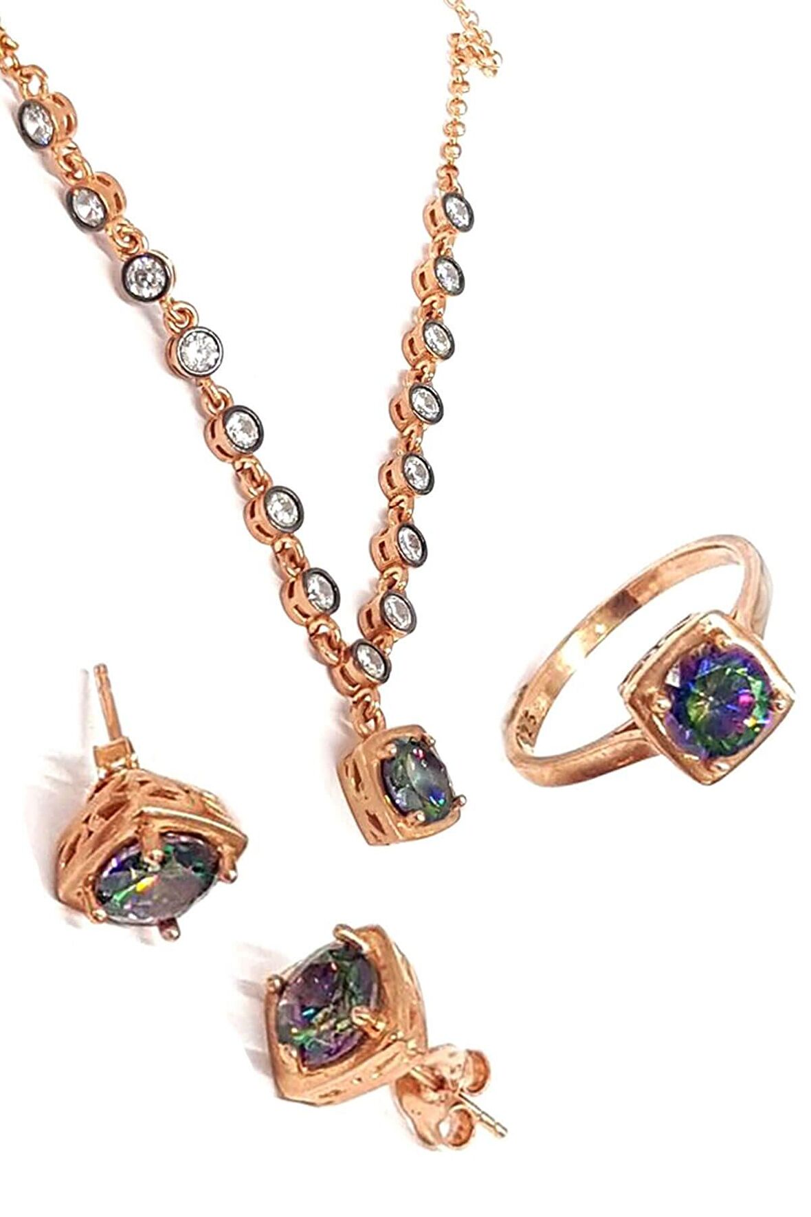 Elmas İşçiliği Şık Gümüş Mistik Topaz Taşlı Set