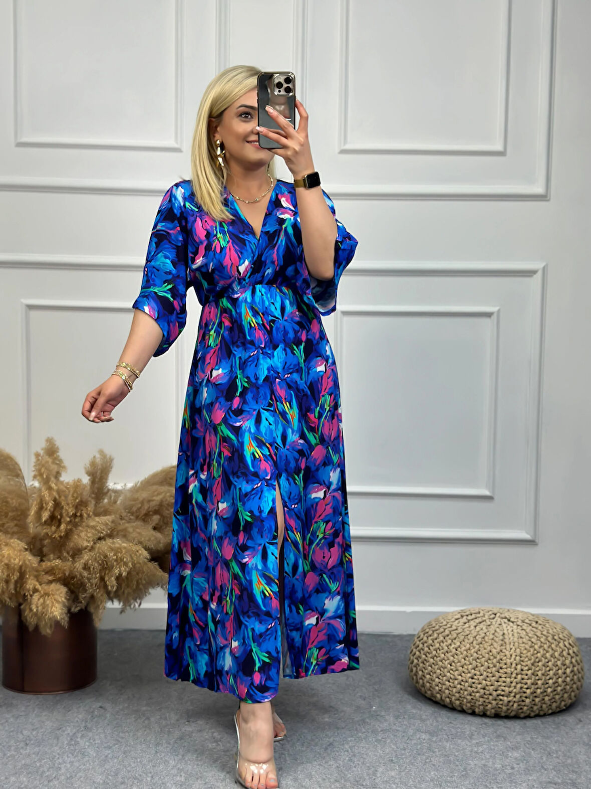 Desenli Kruvaze Yaka Önden Yırtmaçlı Elbise MAVİ-PEMBE