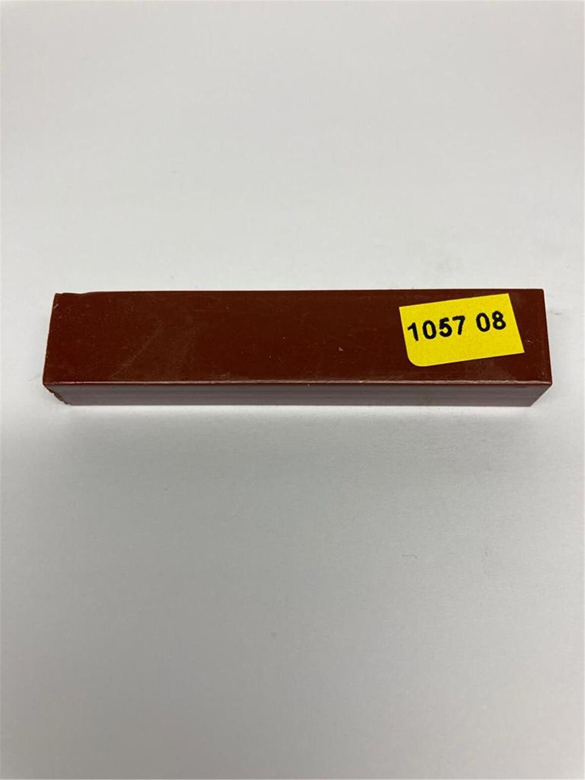Sert Tamir Mumları Plus 1057 08 Sapelli 8cm Sert Mum PLUS