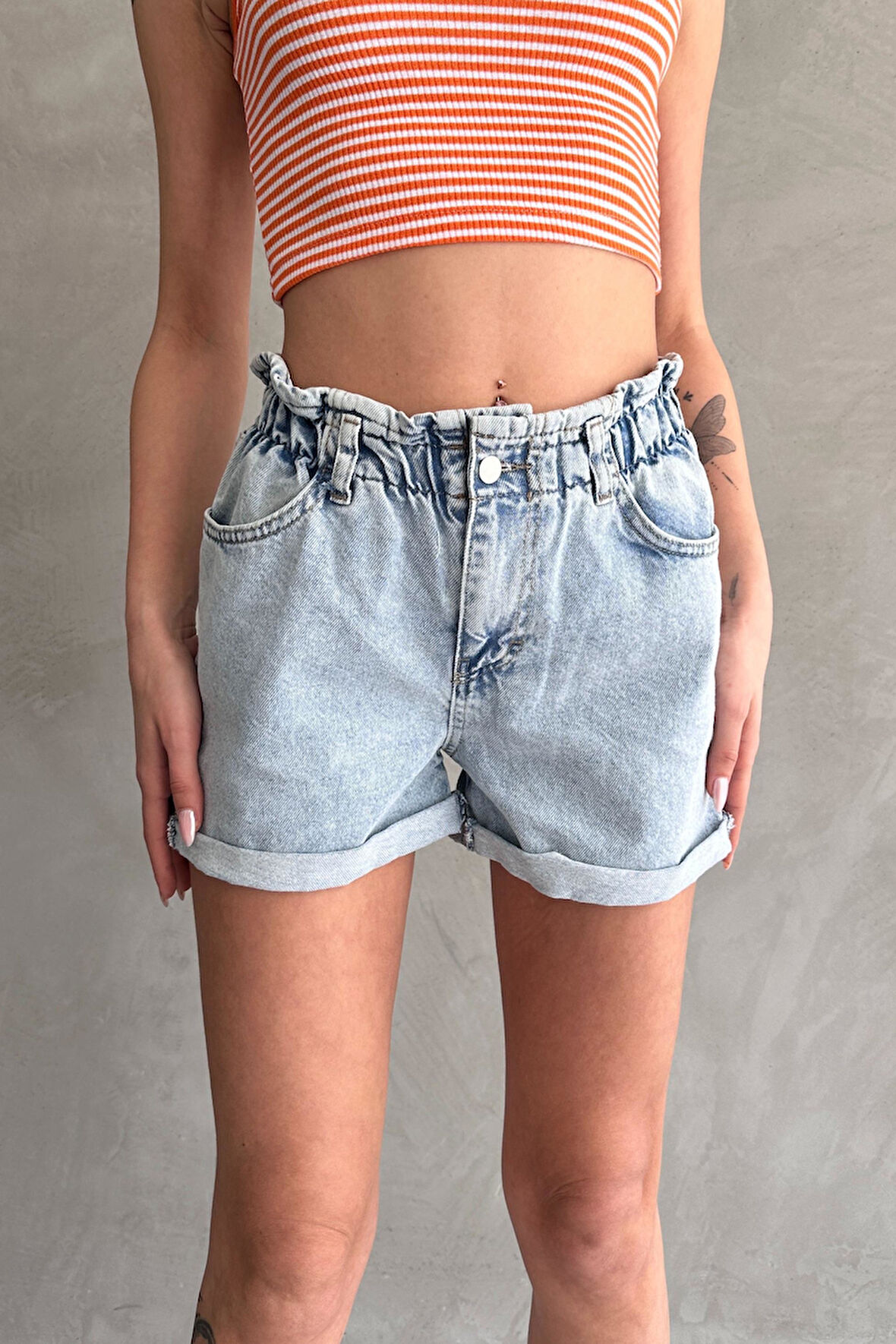 Beli Lastikli Pileli Duble Paça Denim Şort 