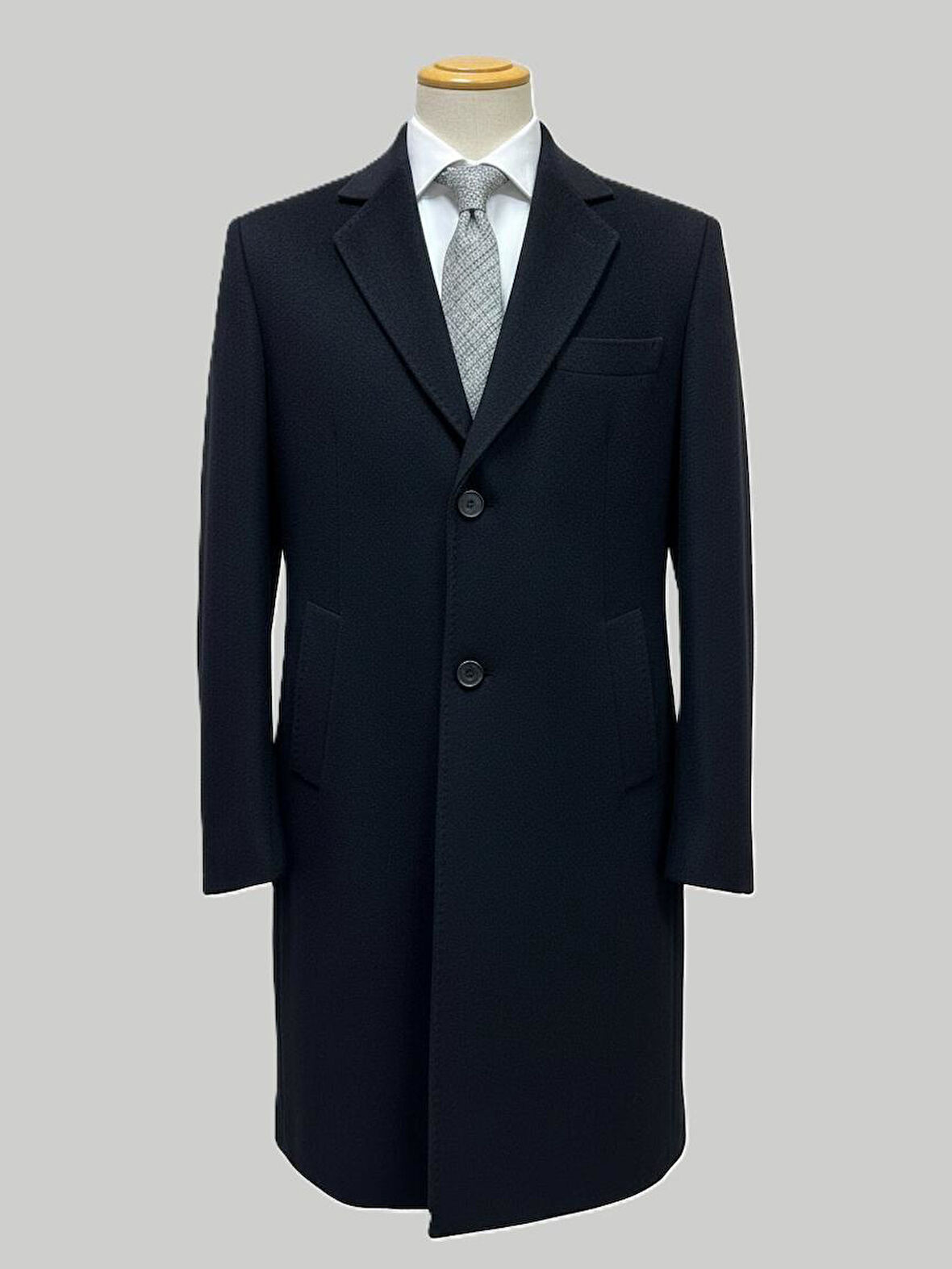 Siyah Sivri Yaka Uzun Erkek Kaban