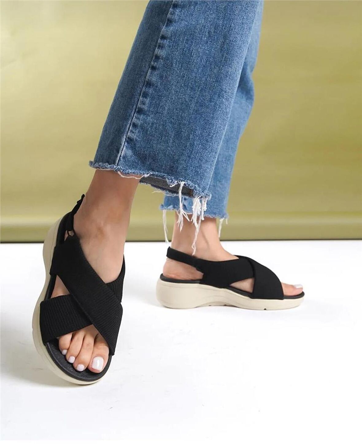 Çapraz Kadın Sandalet-Siyah