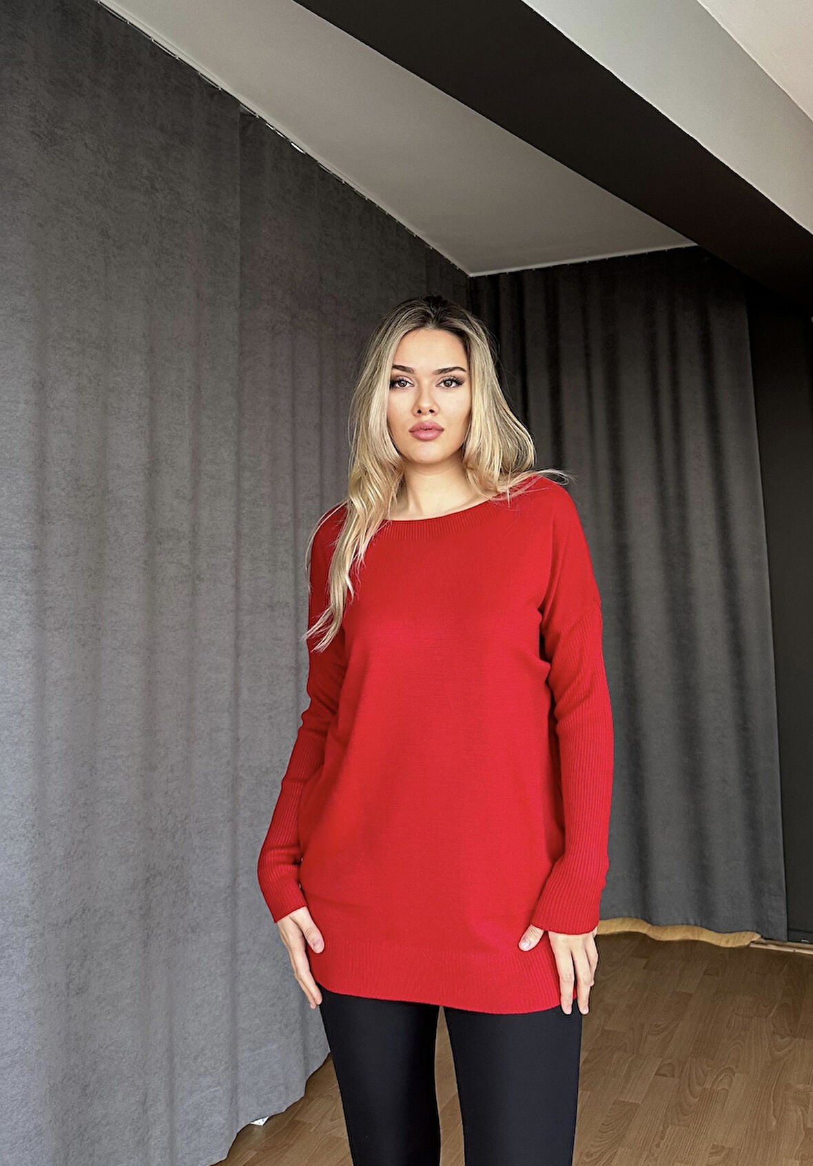 Bisiklet Yaka Triko Kırmızı