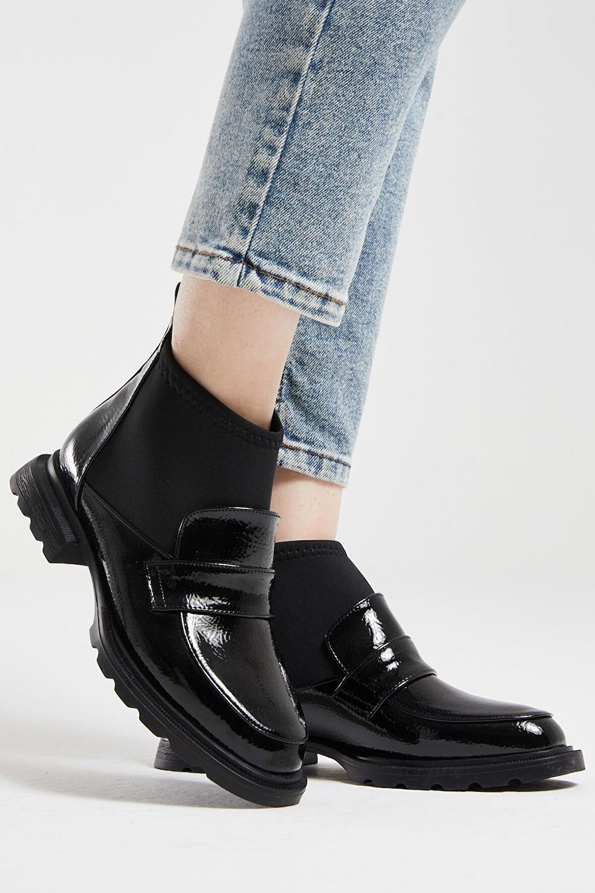 Kadın Yanları Streç Loafer Bot Siyah Kırışık Rugan