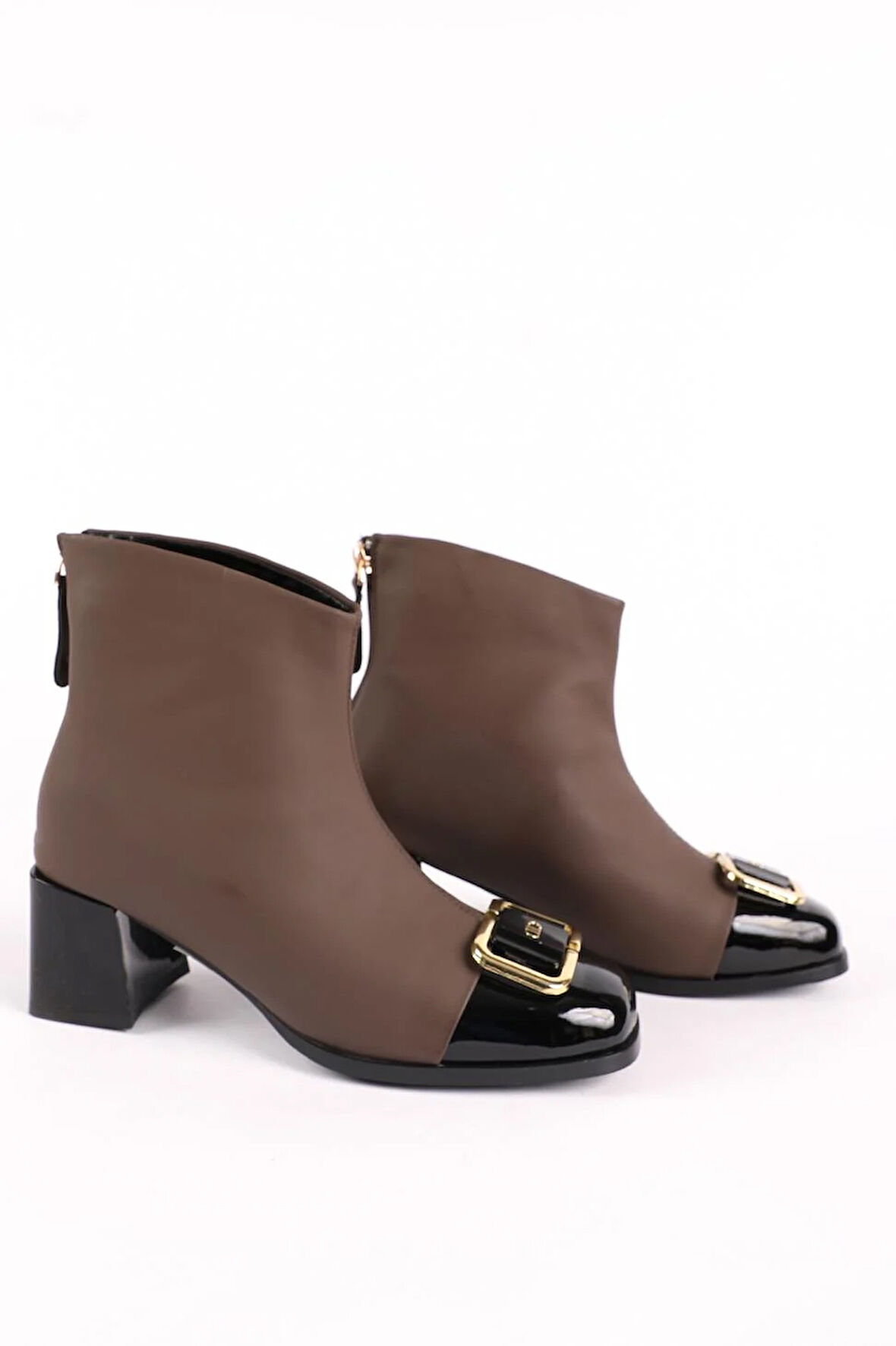 Kadın Toka Detaylı Arkadan Fermuarlı Klasik Bot Kahve