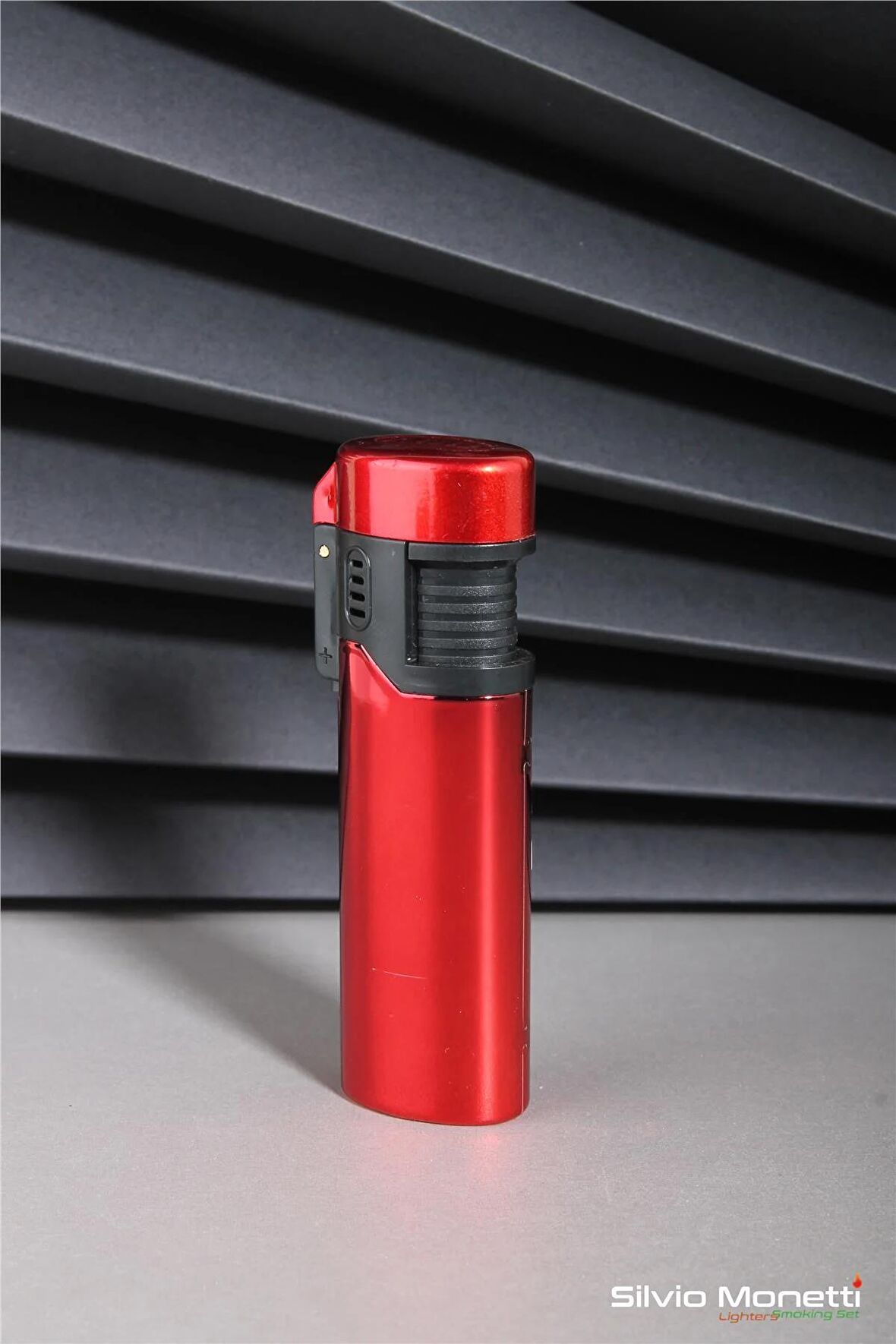 Kırmızı Kapaklı Özel Tasarım Gazlı Çakmak 24CSM911CPR05