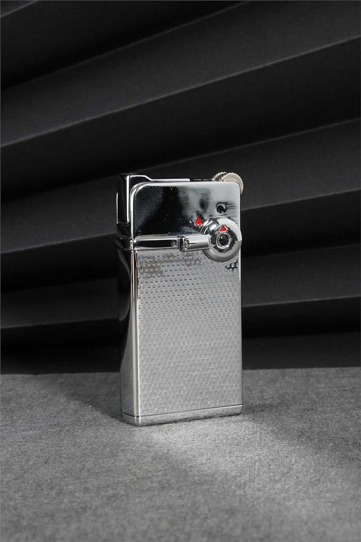 Gümüş Renk Pürmüzlü Ve Alevli Çift Başlıklı Vanalı Gazlı Çakmak 24CSM646TR01