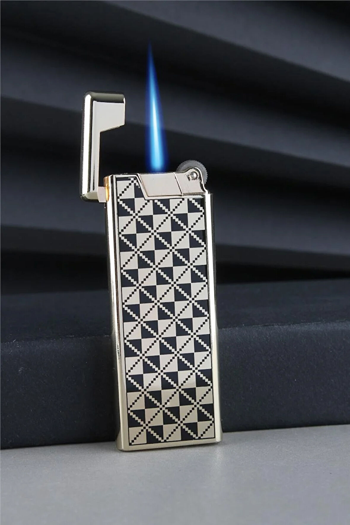 Silvio Monetti İnce Zarif Özel Tasarım Güçlü Torch Altın Siyah Desenli Gazlı Çakmak CAKFP039T