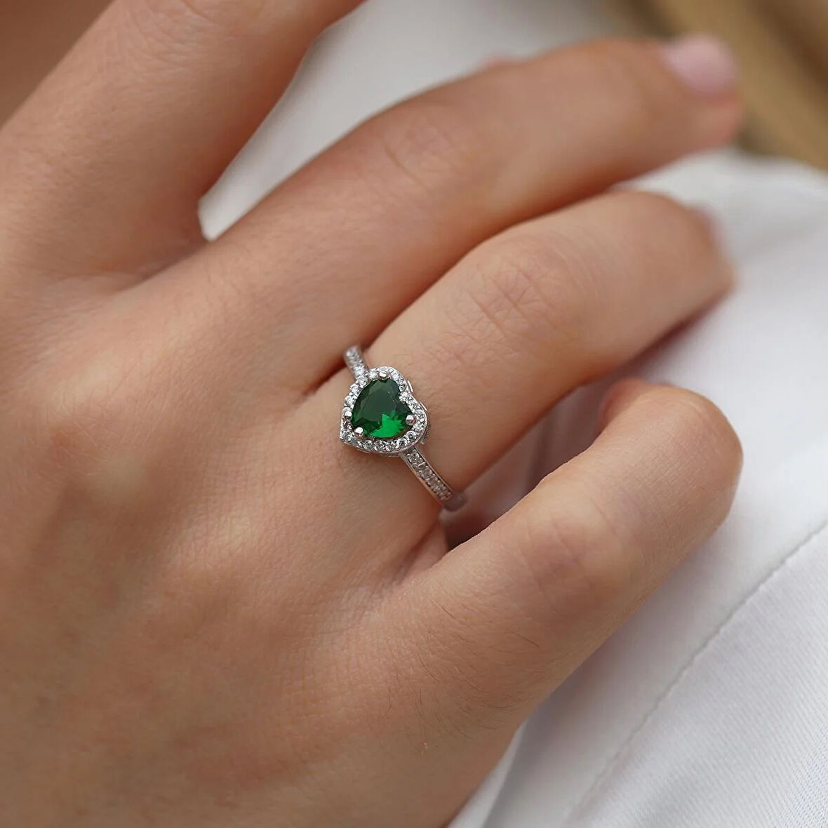 Kalp Pndr Model Yeşil Zirkon Taşlı Gümüş Yüzük