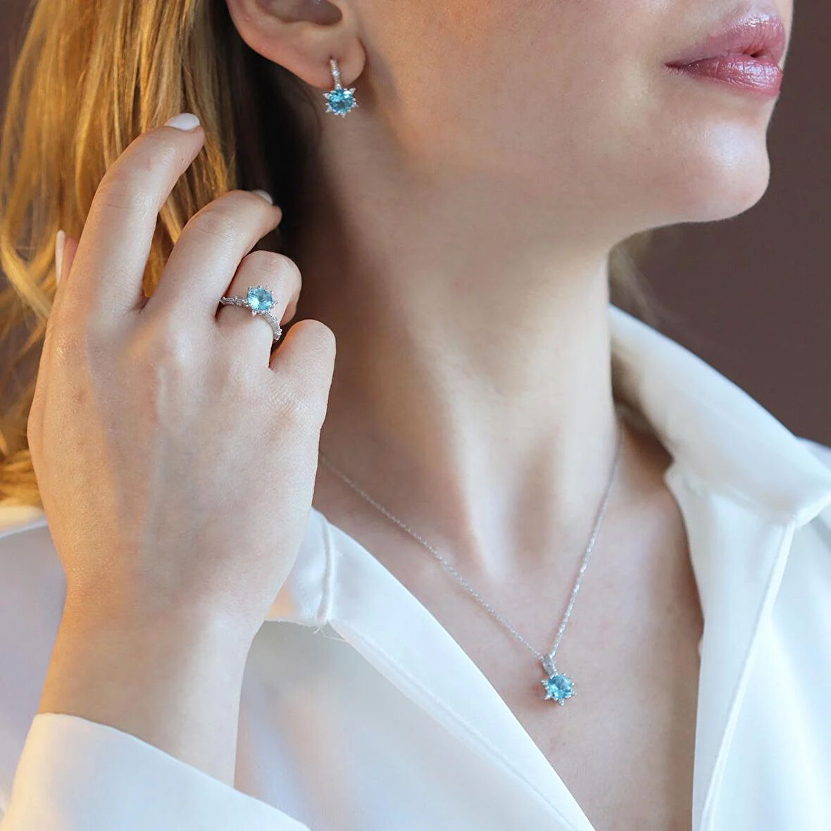 Lotus Çiçeği Aquamarin Taşlı Gümüş Set