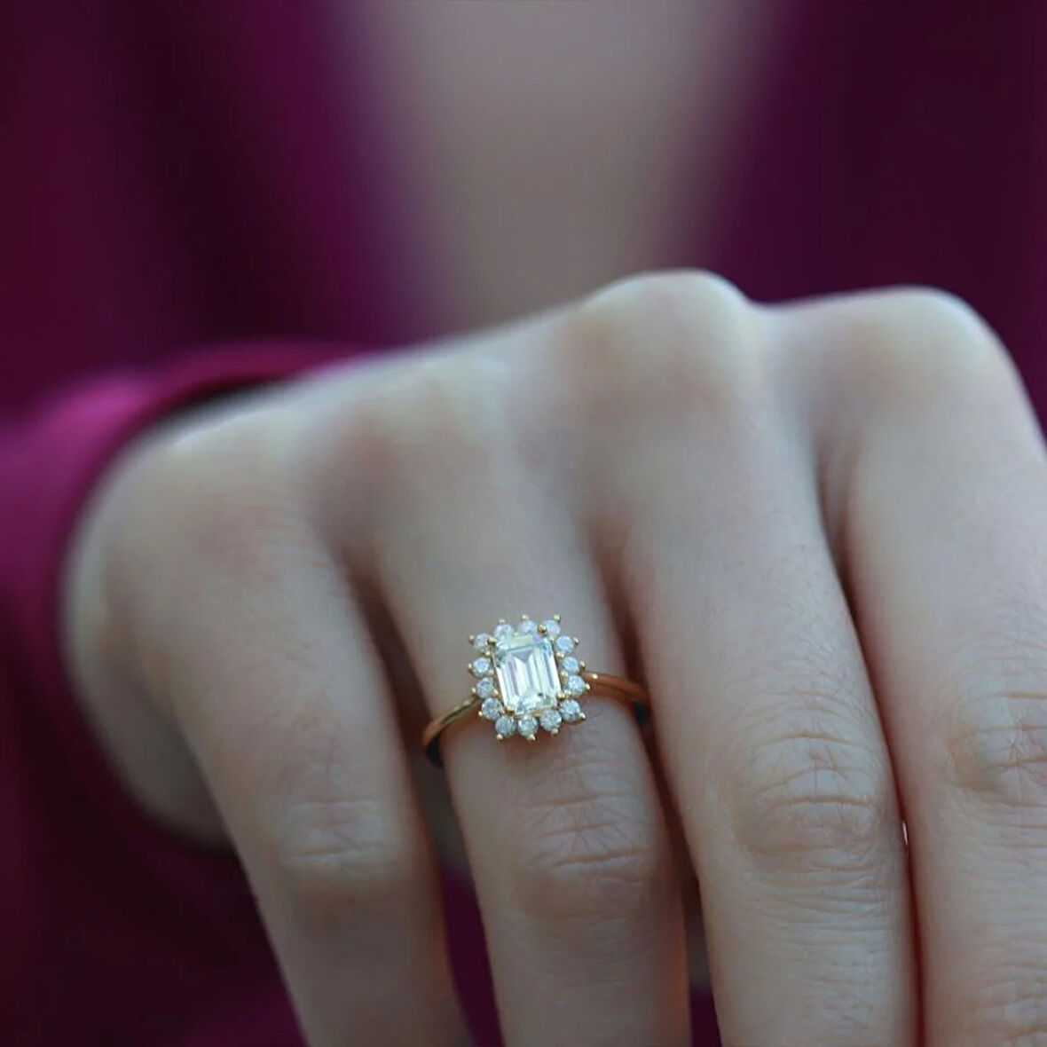 Zümrüt Kesim 1,25 Karat Tek Taş Model Gold Kaplama Sky Diamond Yüzük