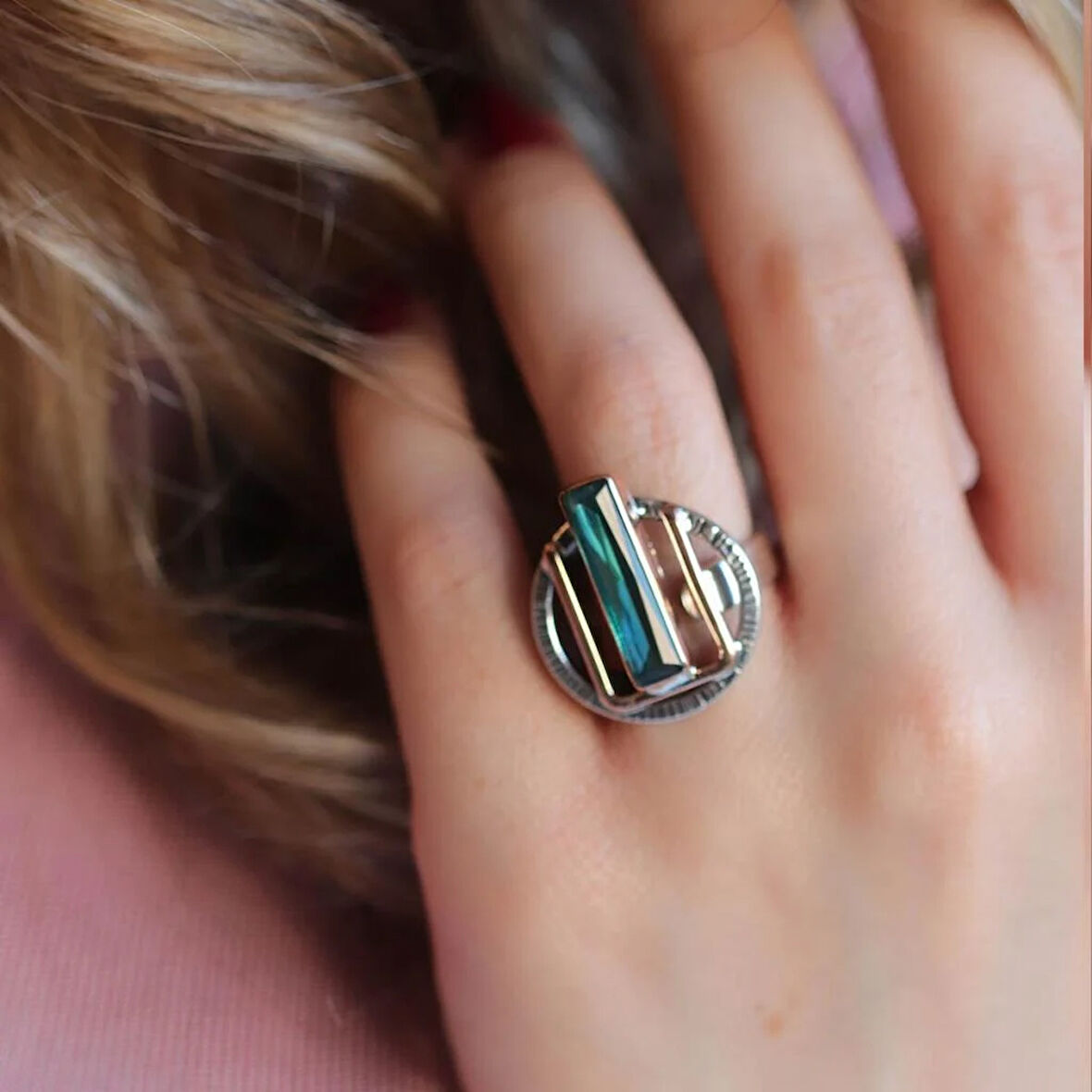 Peridot Taşlı 925 Ayar Gümüş Otantik Tasarım Yüzük