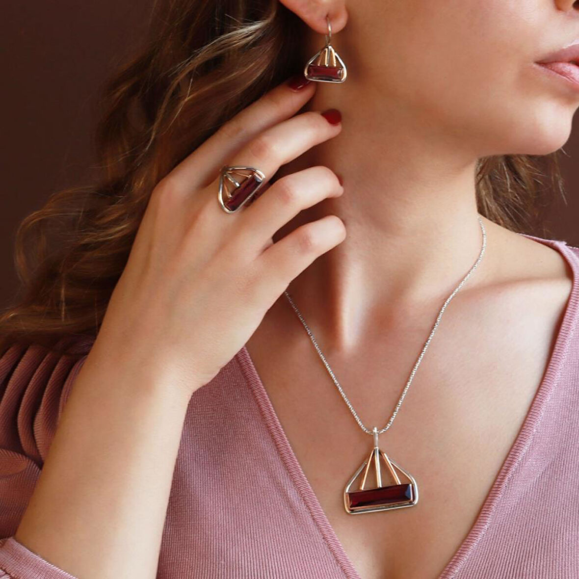 Lal Taşlı El İşli Otantik 925 Ayar Gümüş Takım