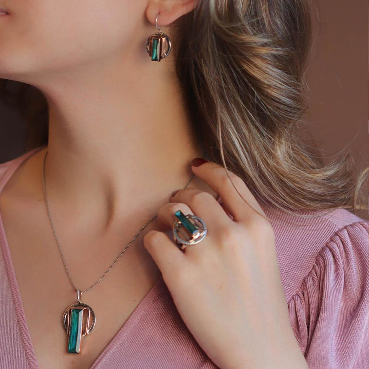 Peridot Taşlı 925 Ayar Gümüş Otantik Tasarım Set