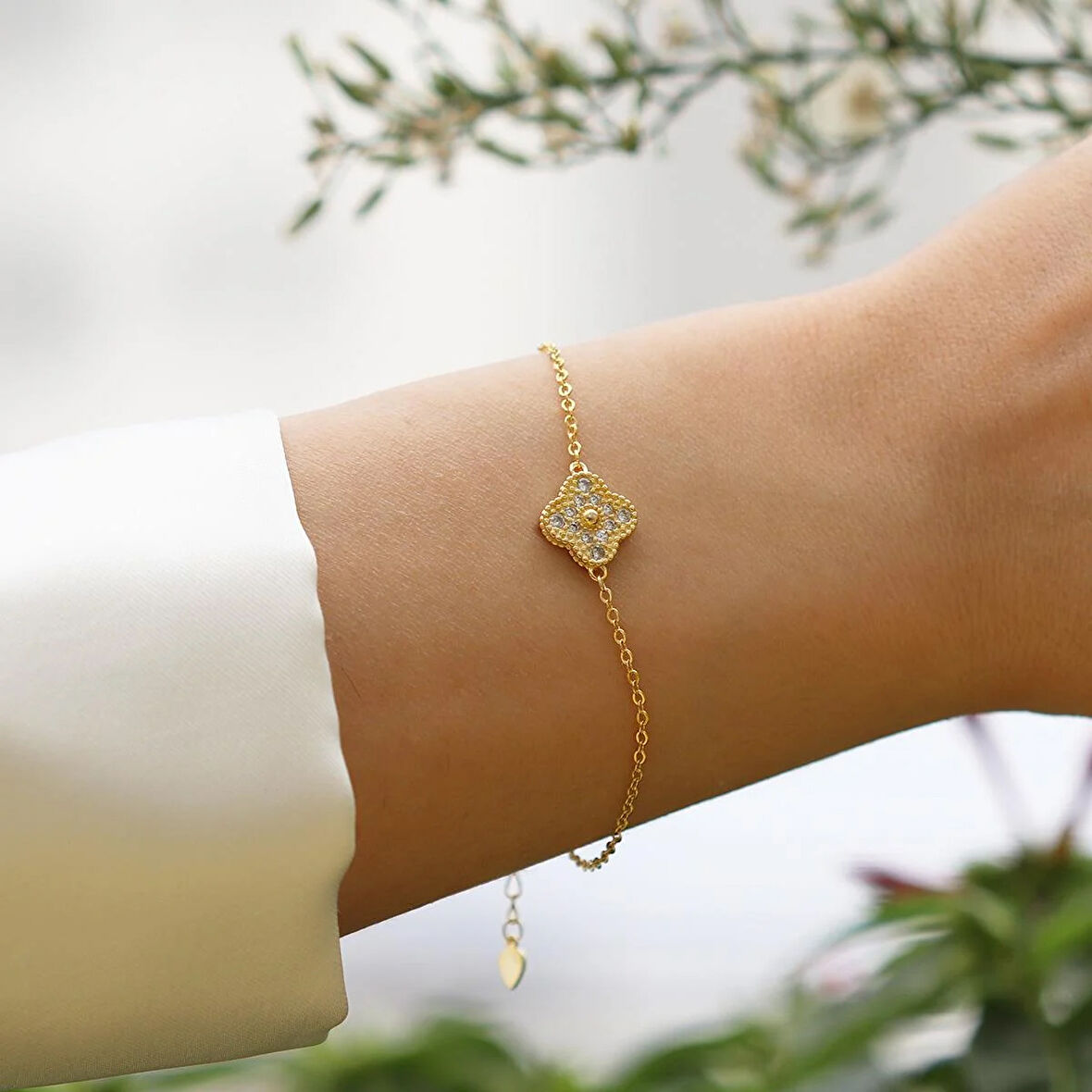 Yonca Taşlı Gümüş Bileklik