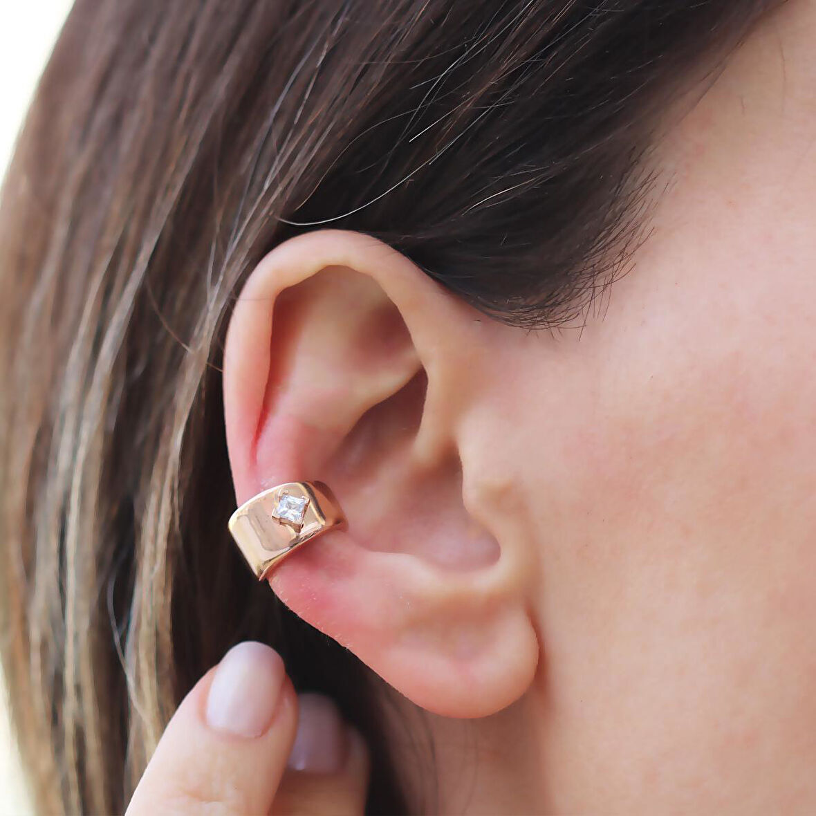 Kare Taşlı Rose Gold Gümüş Cuff Küpe