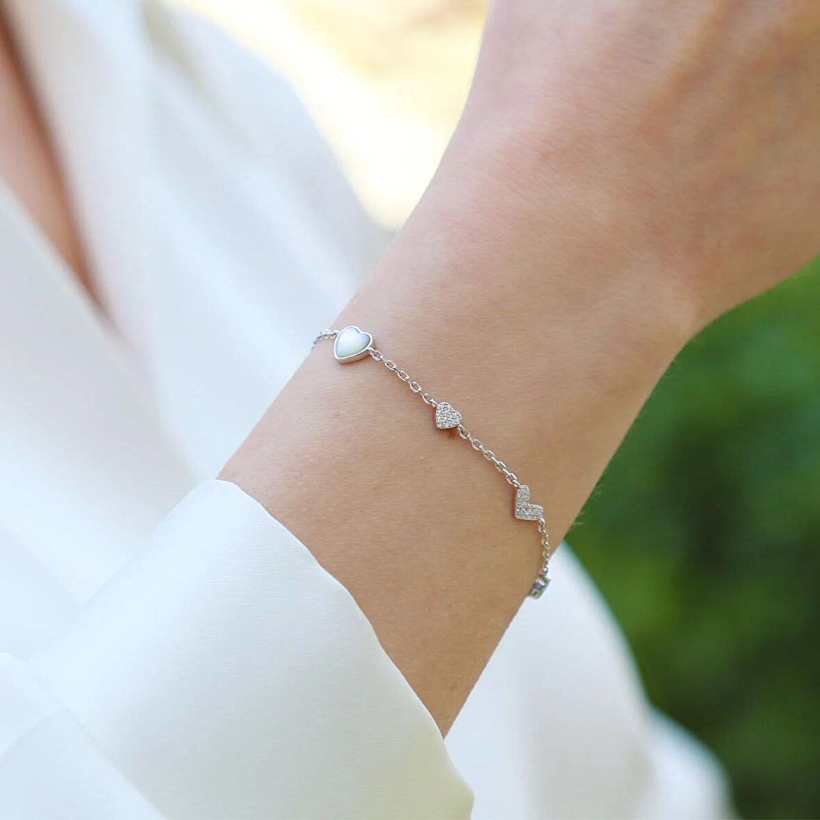 Kalp Sedef Taşlı Gümüş Bileklik