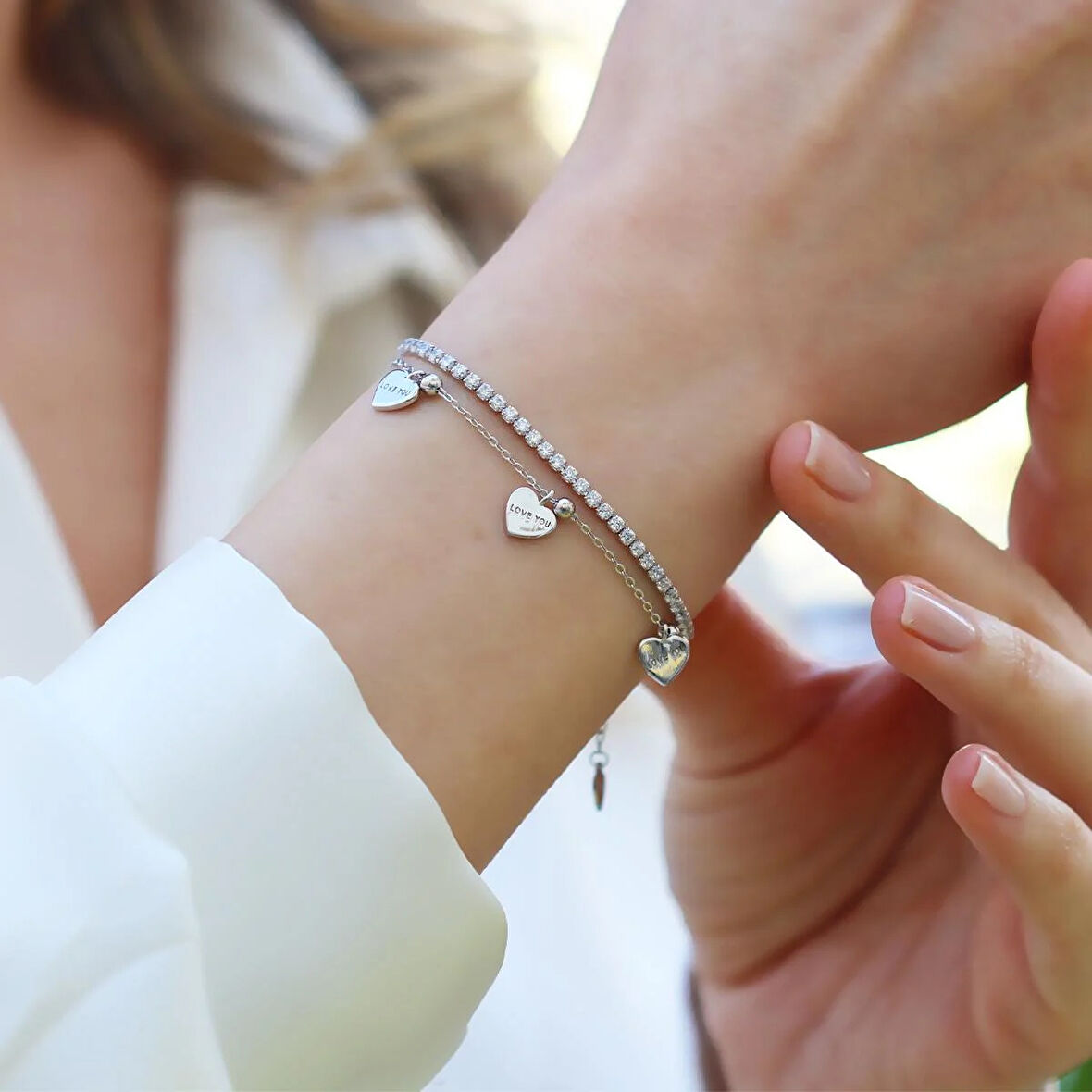 Love Üçlü Kalpli Zirkon Taşlı Gümüş Bileklik