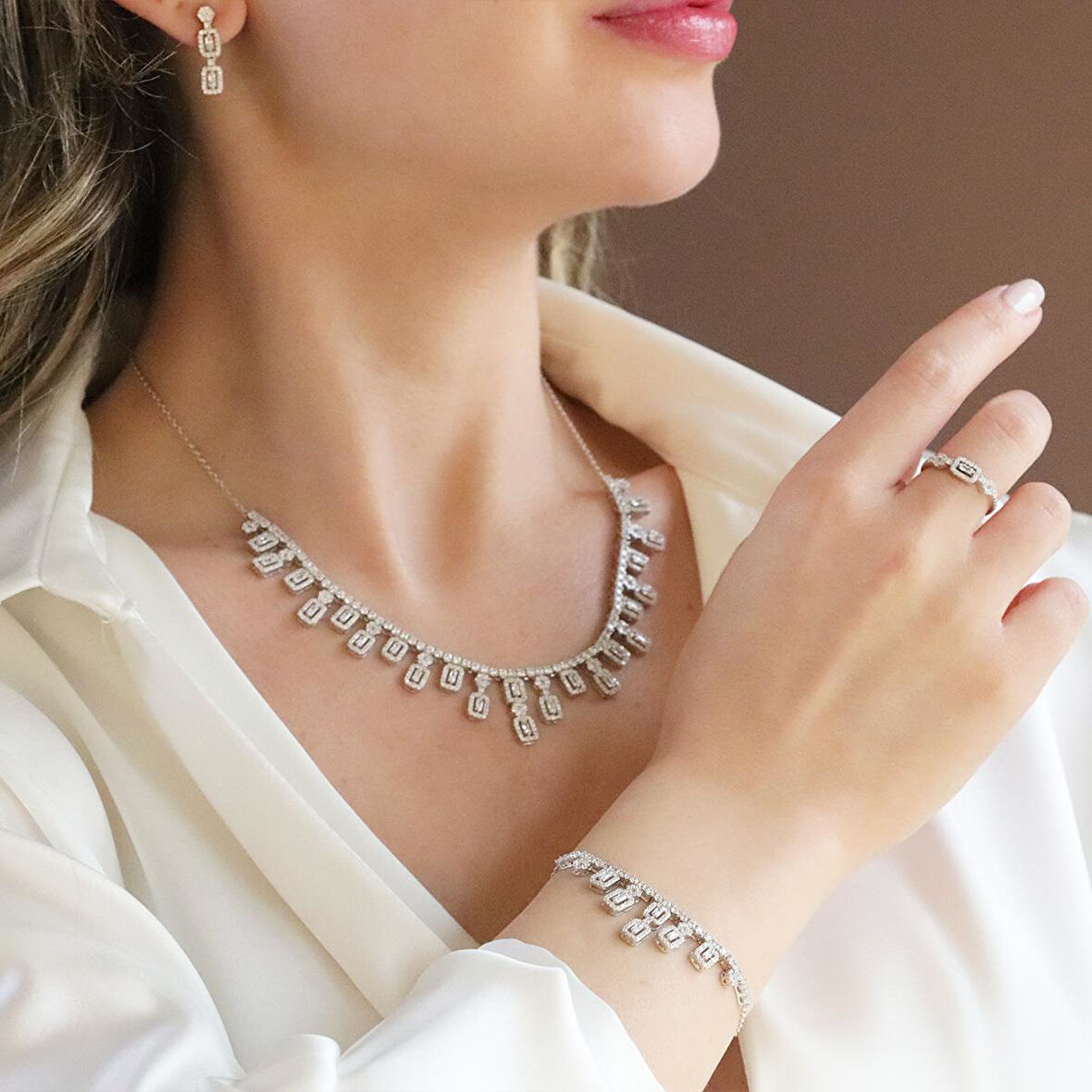 Baget Sarkıt Modeli Zirkon Taşlı Gümüş Set 