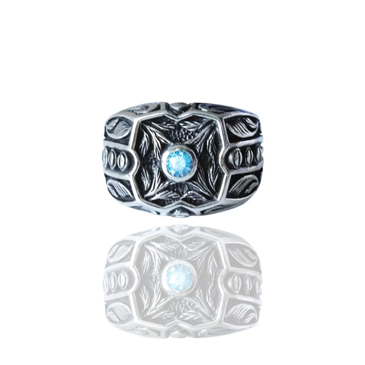 Taşlı Desenli Gümüş Erkek Yüzük