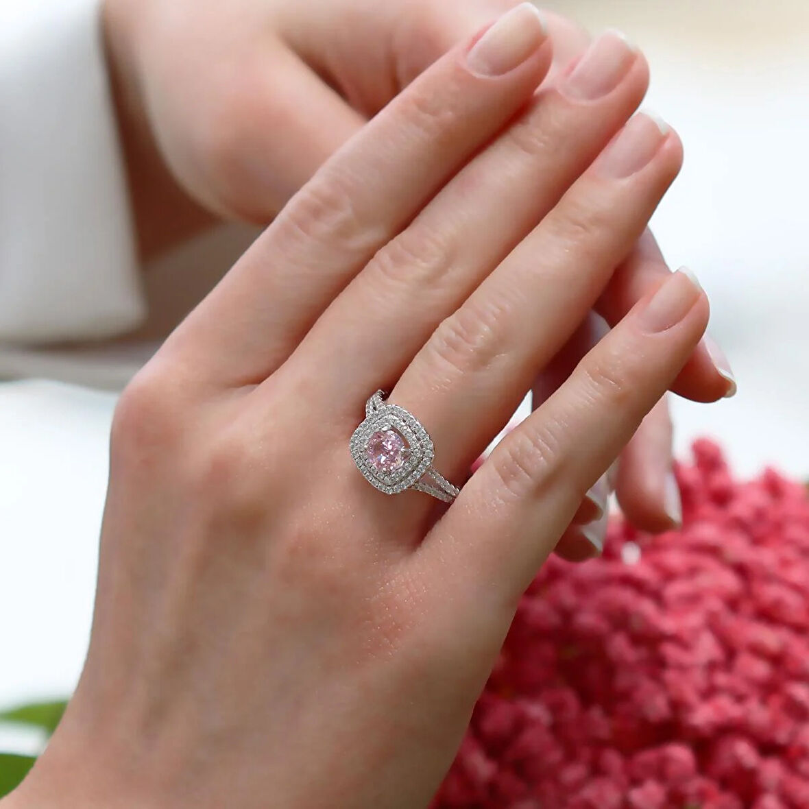 Oval Pembe Icecut Taşlı Gümüş Yüzük