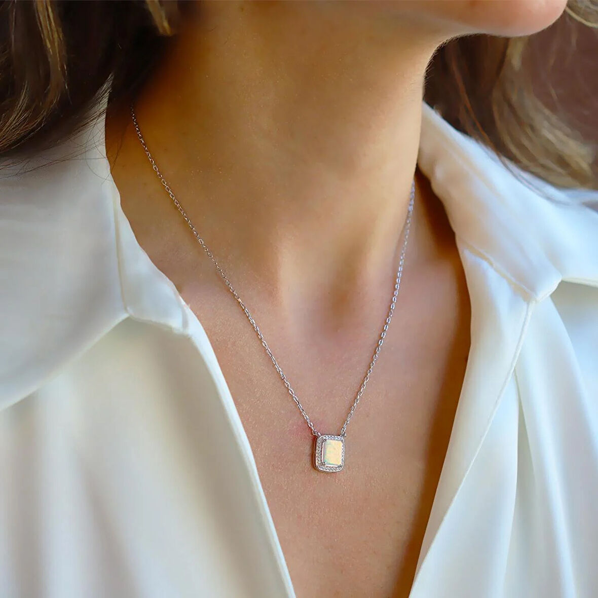 Baget Opal Taşlı Gümüş Kolye