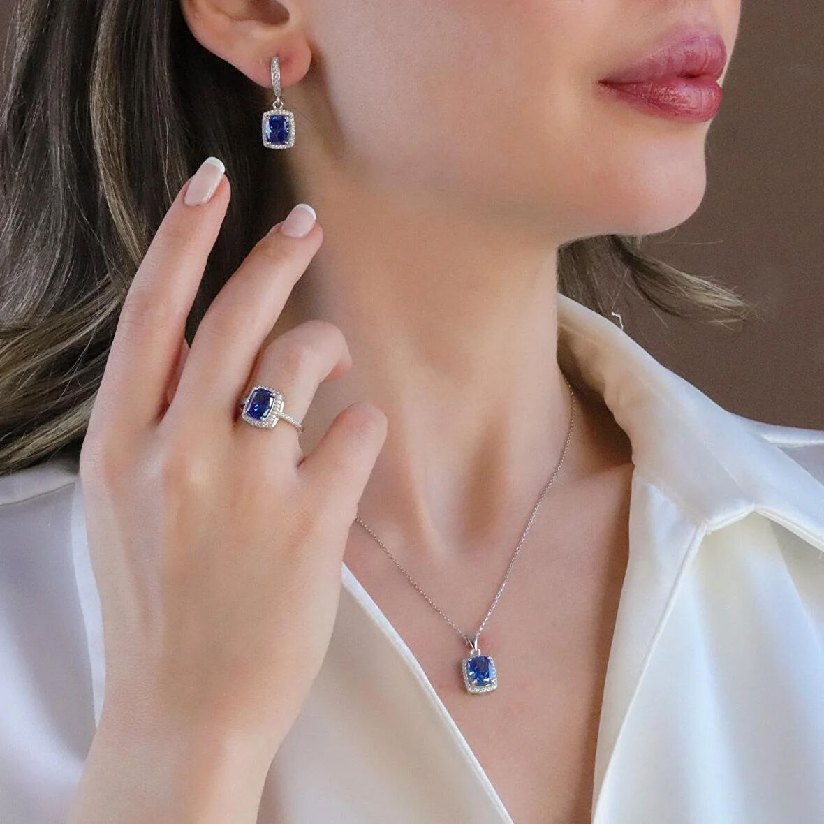 Tanzanit Icecut Taşlı Gümüş Set