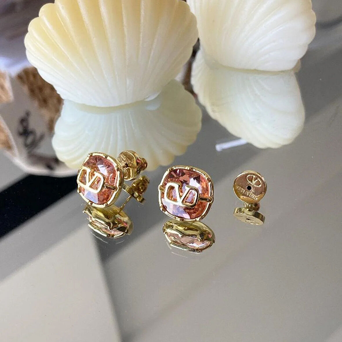 Pembe Taşlı Gold Çelik Küpe