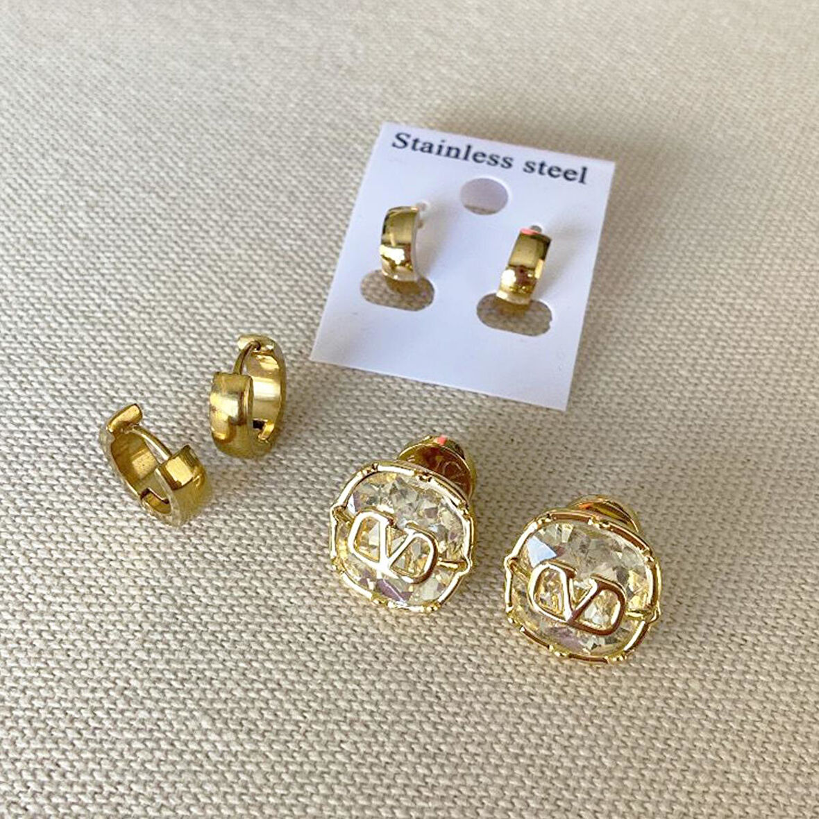 Taşlı Gold Halka Çelik Küpe Kombin 